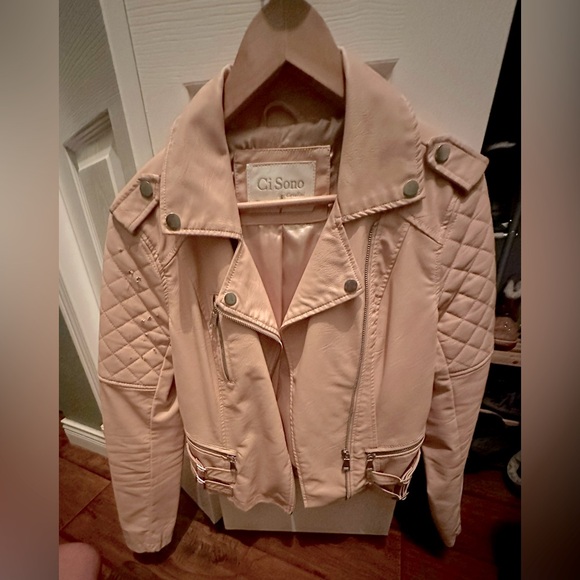 Women’s pink jacket - Picture 1 of 3
